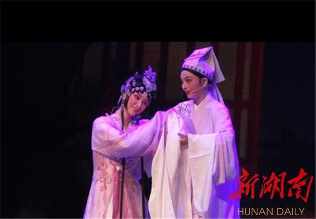 天心区图书馆.jpg