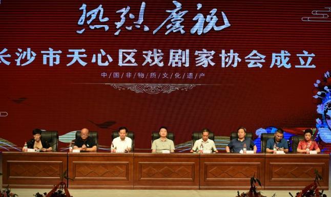 戏剧1.jpg