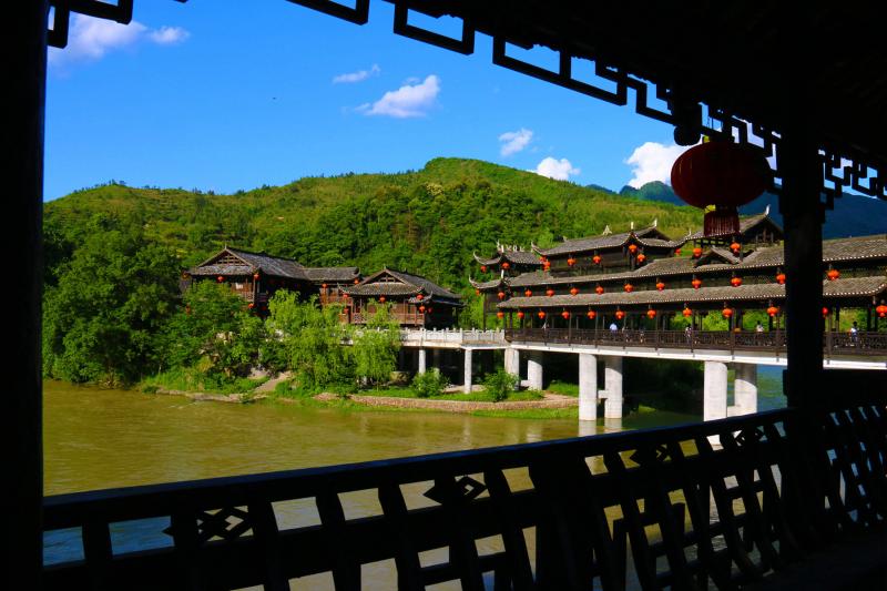 龙山县旅游景区品牌打造双喜临门